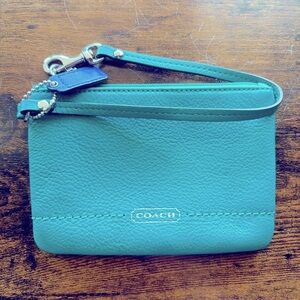 Coach Pebbled Leather Green Wristlet Wallet – Small Clutch